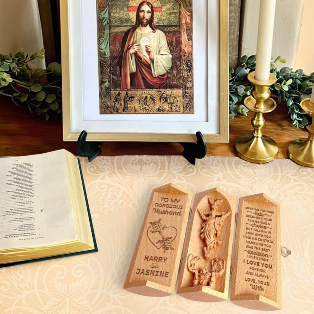 Christian Decor Wooden Cylinder Statue Prayer Keepsake