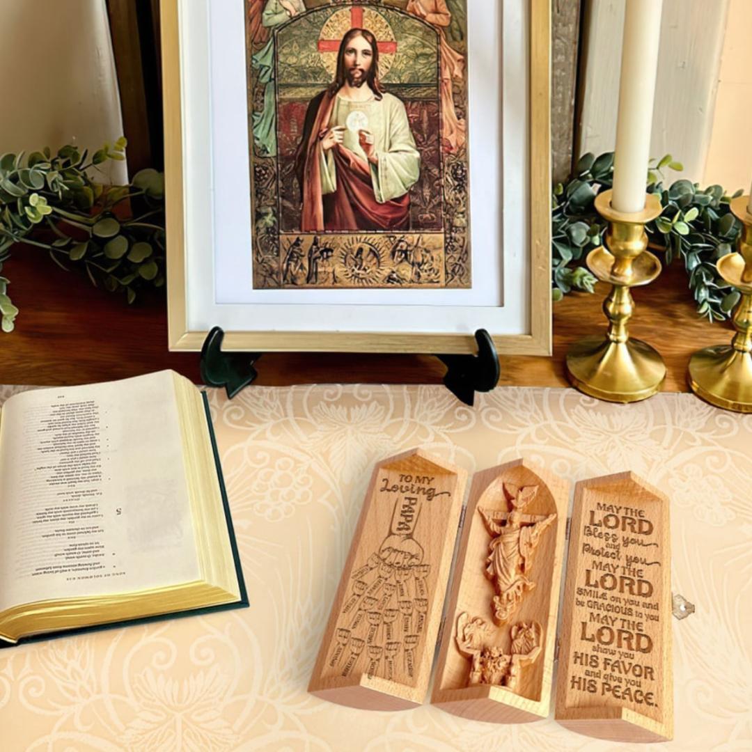 Religious Statue Personalized Wooden Prayer Room Sculpture