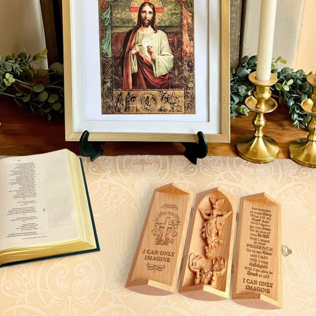 Christian Decor Wooden Prayer Sculpture Openable Statue
