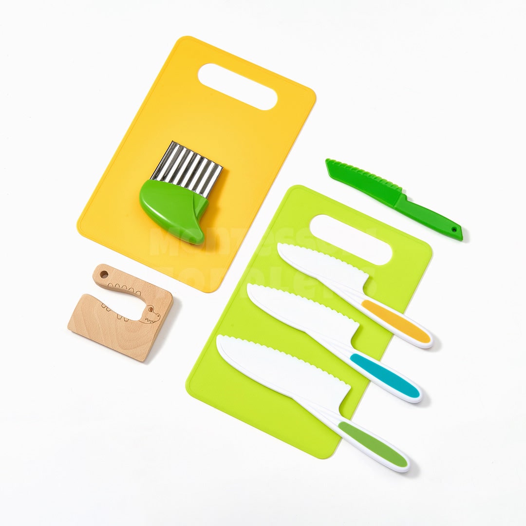 Plastic Cutting Board Set Kitchen Toddler Easy Grip Handles - Image 1